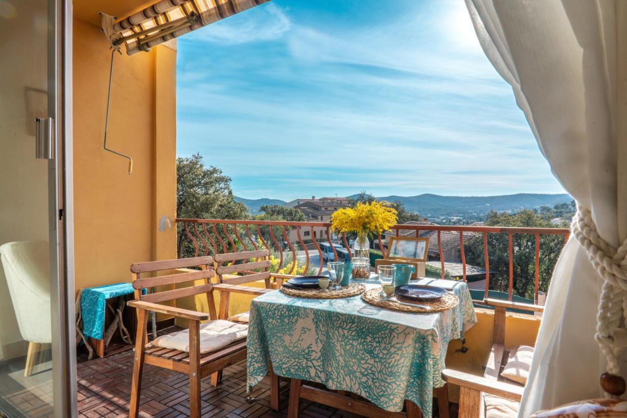 L'Odyssee Provencale, Un Duplex De Charme De 2 Chambres Au Pied Du Village Medieval De Bormes-Les-Mimosas, Offrant Des Prestations Haut De Gamme Et Une Superbe Vue Sur Le Massif Des Maures エクステリア 写真