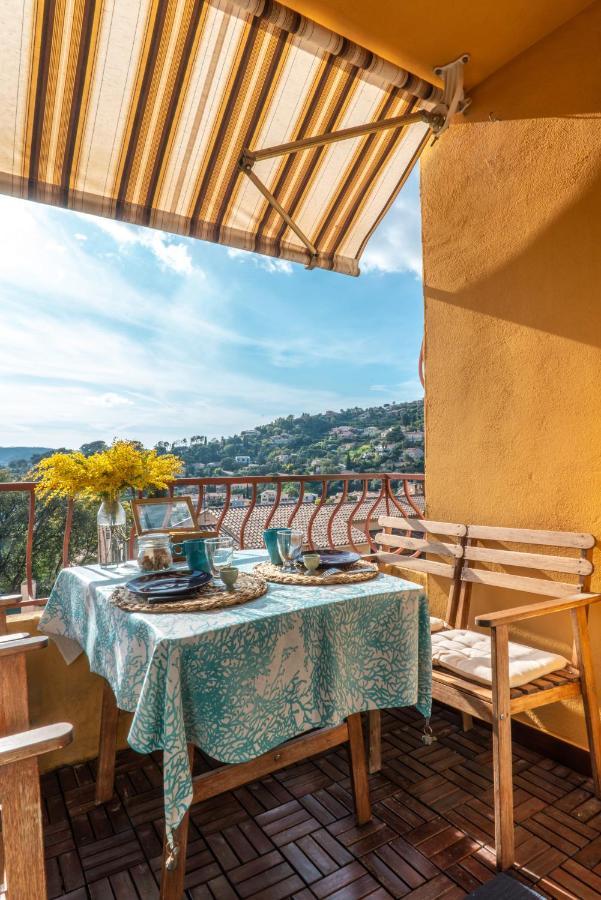 L'Odyssee Provencale, Un Duplex De Charme De 2 Chambres Au Pied Du Village Medieval De Bormes-Les-Mimosas, Offrant Des Prestations Haut De Gamme Et Une Superbe Vue Sur Le Massif Des Maures エクステリア 写真