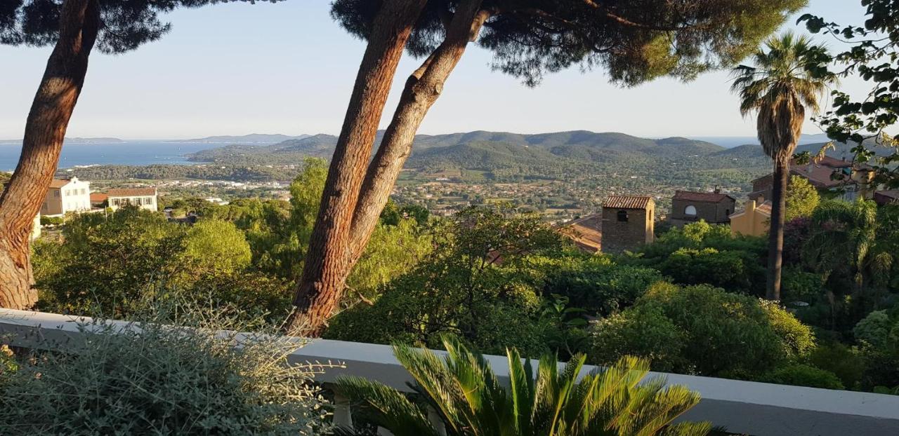 L'Odyssee Provencale, Un Duplex De Charme De 2 Chambres Au Pied Du Village Medieval De Bormes-Les-Mimosas, Offrant Des Prestations Haut De Gamme Et Une Superbe Vue Sur Le Massif Des Maures エクステリア 写真